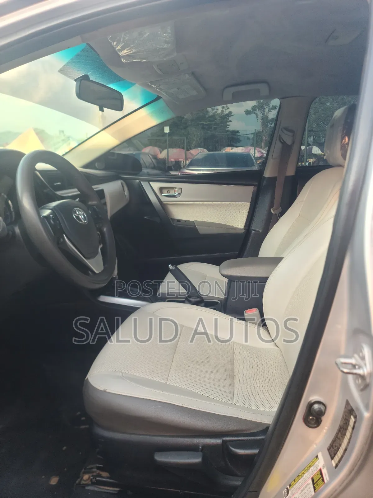 Toyota Corolla LE Eco (1.8L 4cyl 2A) 2019 Silver