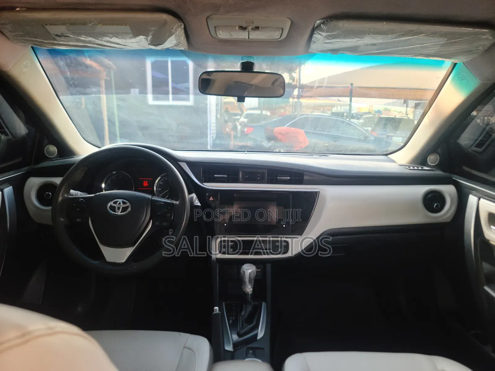 Toyota Corolla LE Eco (1.8L 4cyl 2A) 2019 Silver