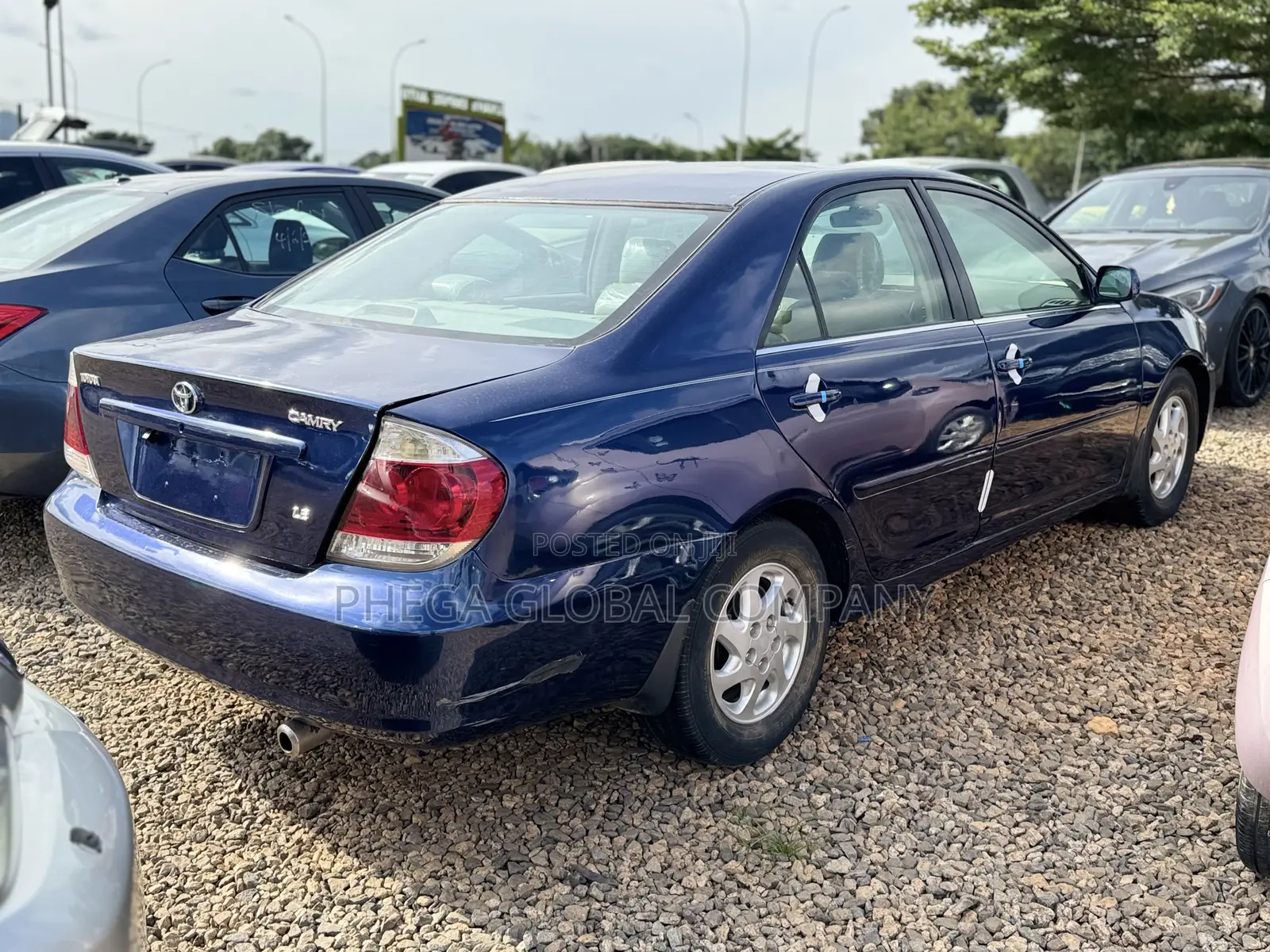 Toyota Camry LE 4dr Sedan (2.4L 4cyl 5M) 2004 Blue