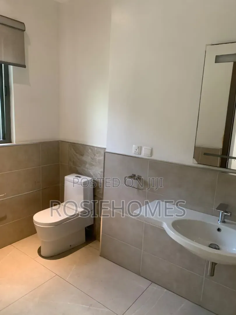 4bdrm Apartment in Banana Island, 2nd Avenue Extension for rent