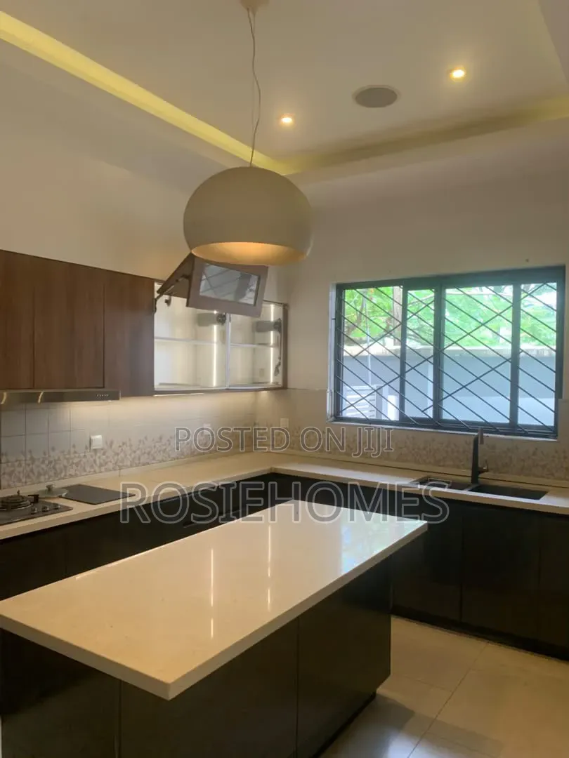 4bdrm Apartment in Banana Island, 2nd Avenue Extension for rent