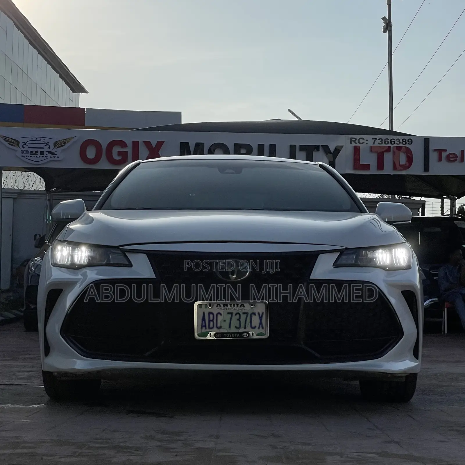 Toyota Avalon 2018 White