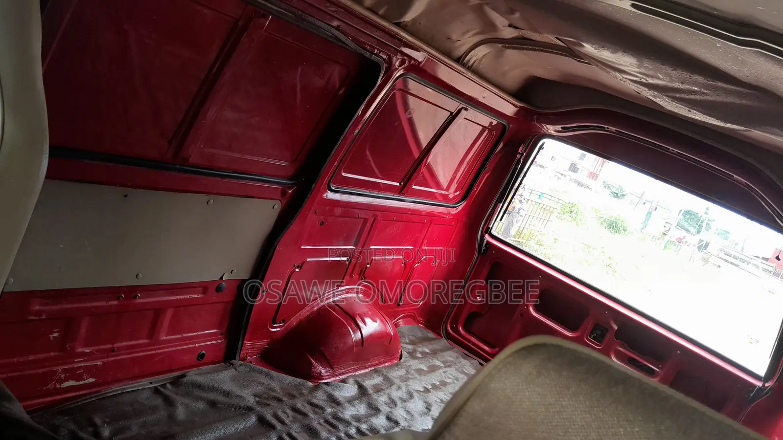 Nissan Vanette 1997 Red
