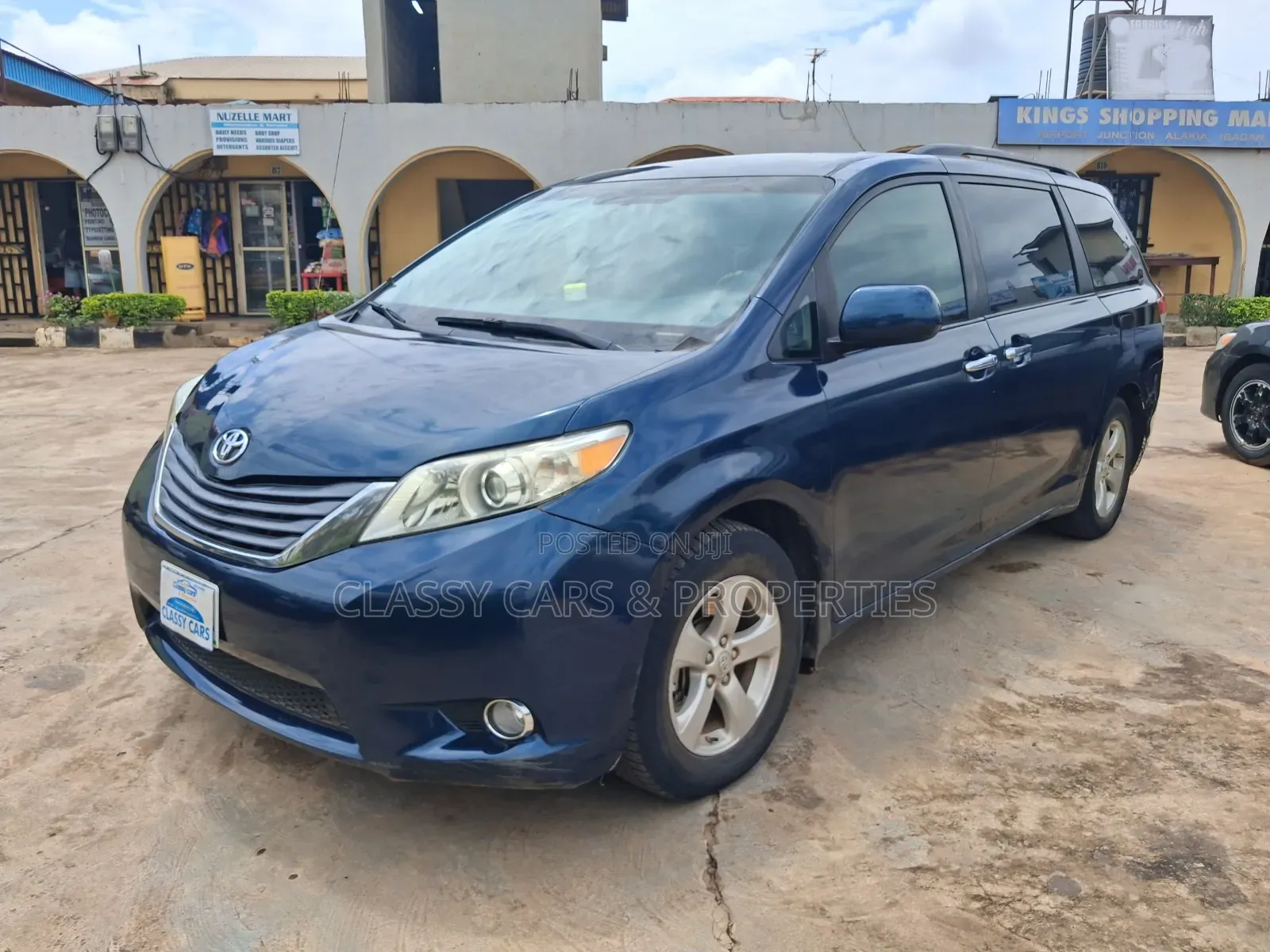 Toyota Sienna LE 7 Passenger 2011 Blue