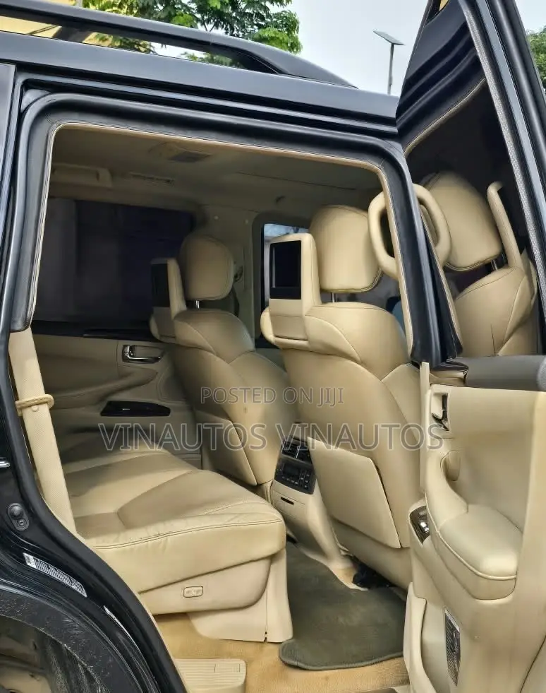 Lexus LX 570 AWD 2013 Black
