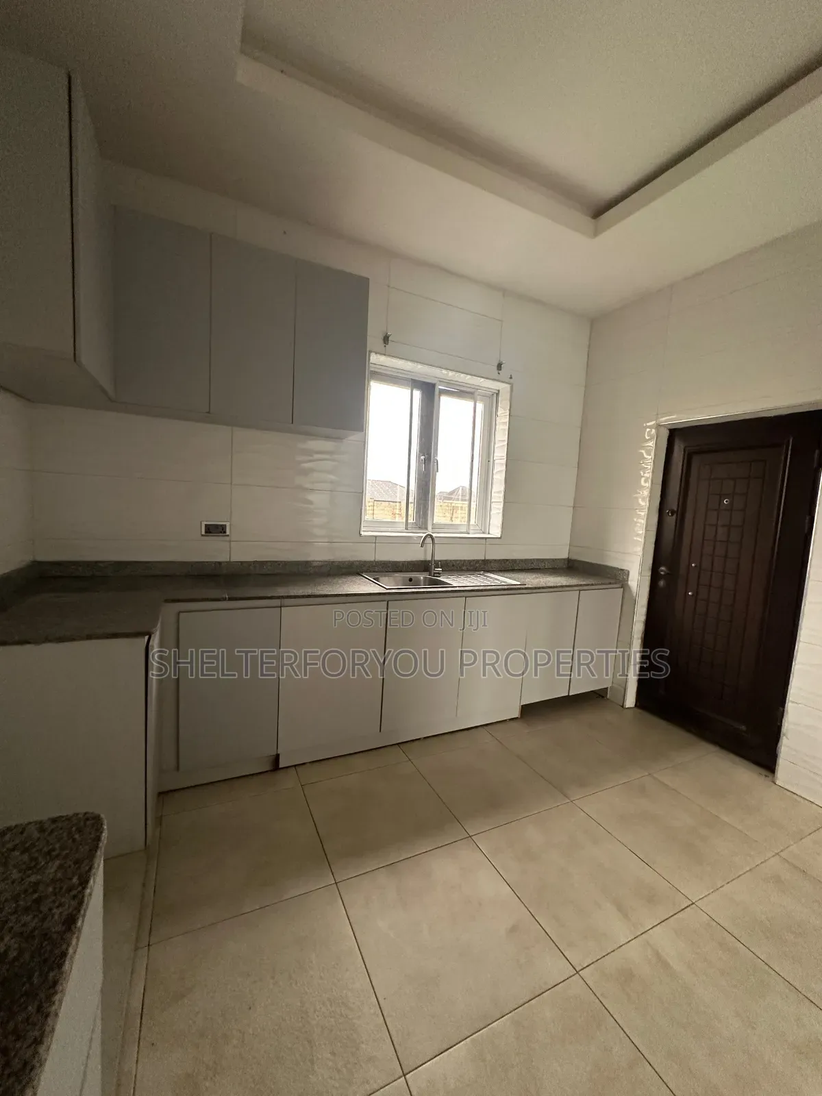 2bdrm Apartment in Lekki Expressway for rent
