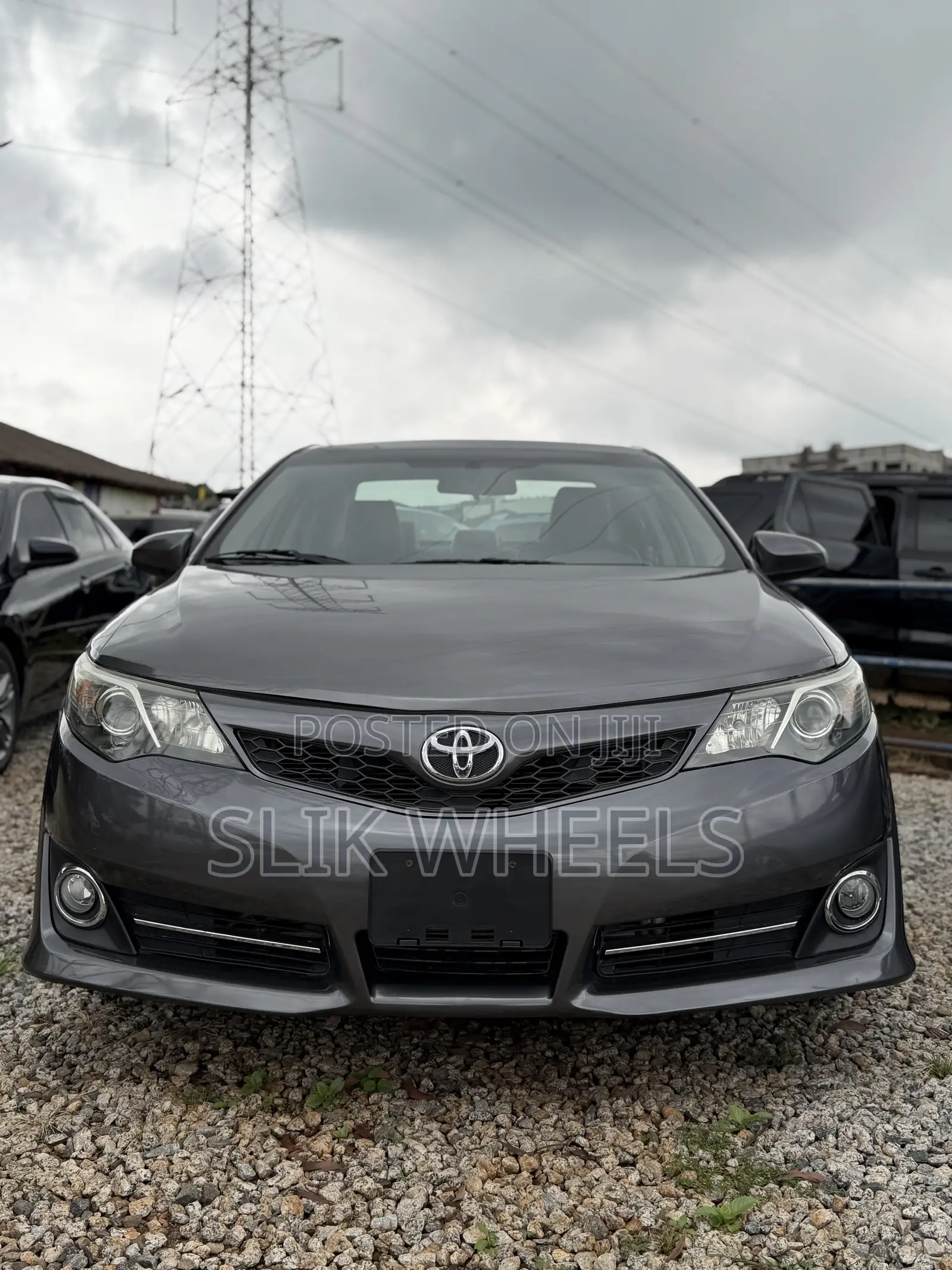Toyota Camry SE 4dr Sedan (2.5L 4cyl 6A) 2015 Gray