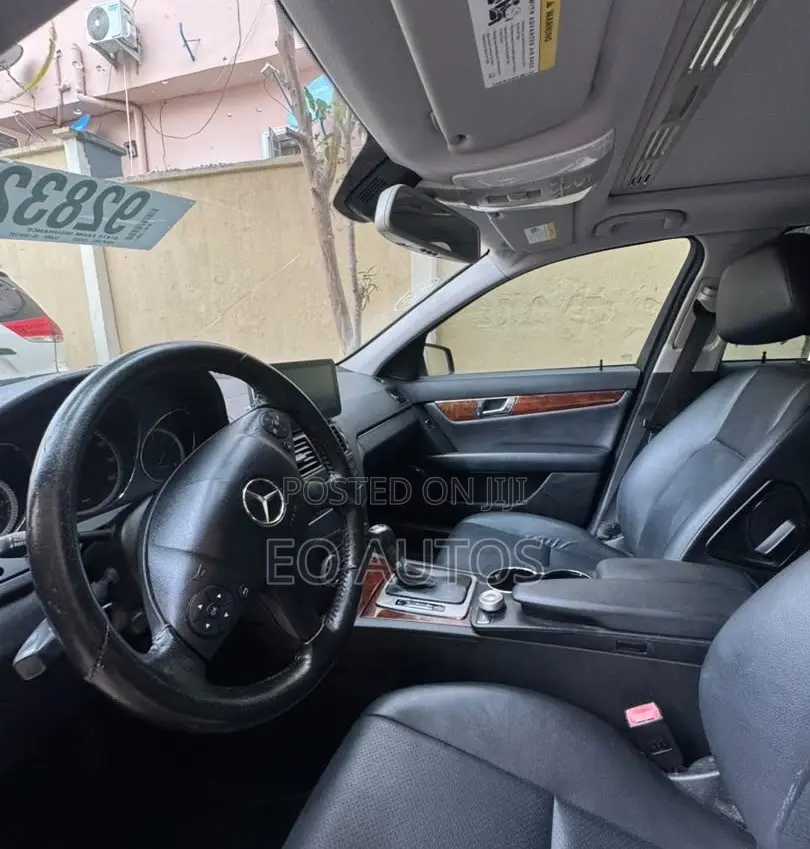 Mercedes-Benz C300 2012 Black