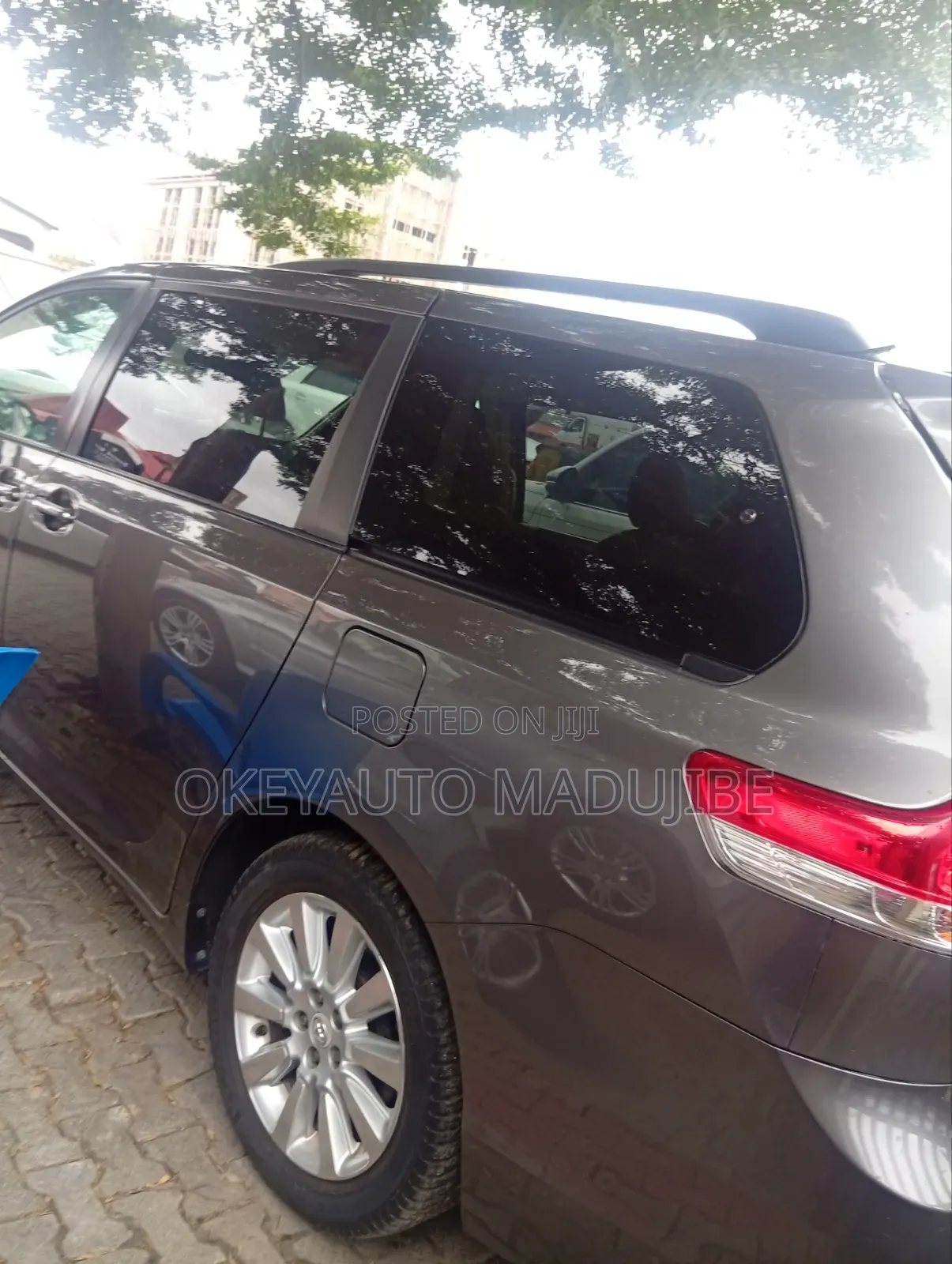 Toyota Sienna 2014 Green