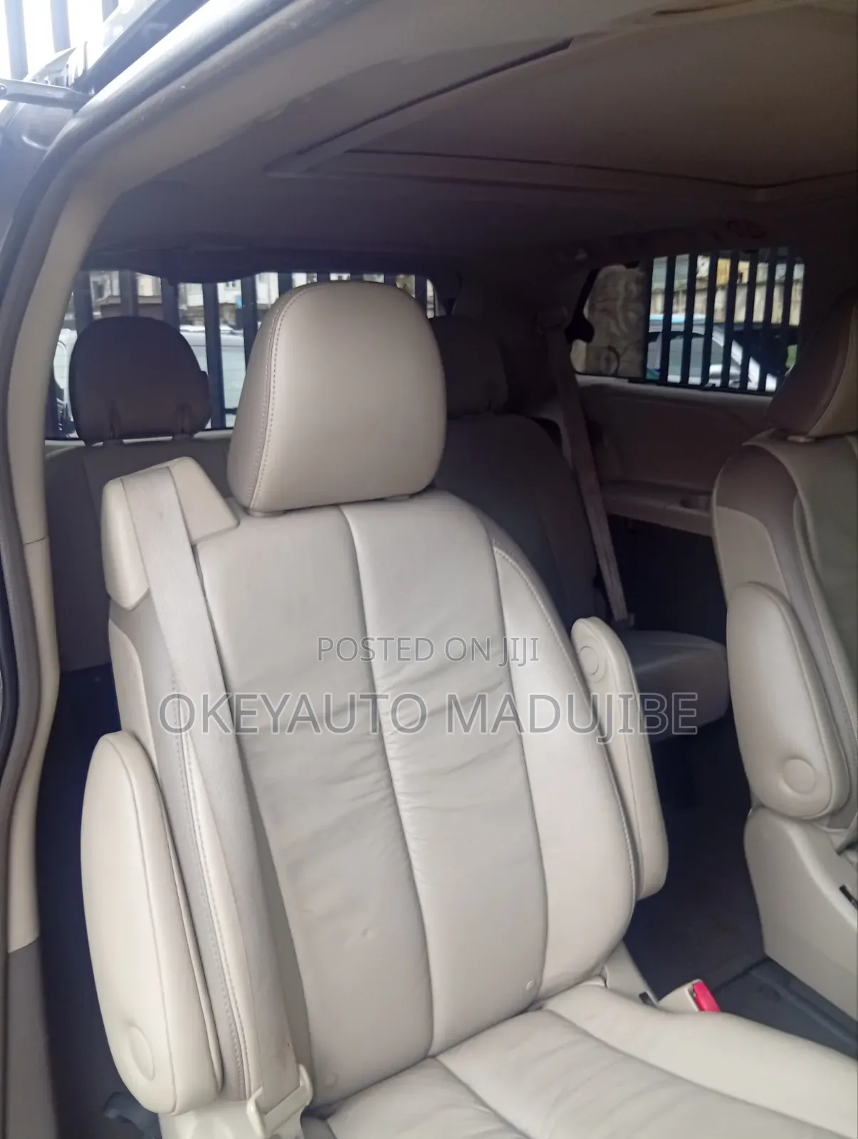 Toyota Sienna 2014 Green