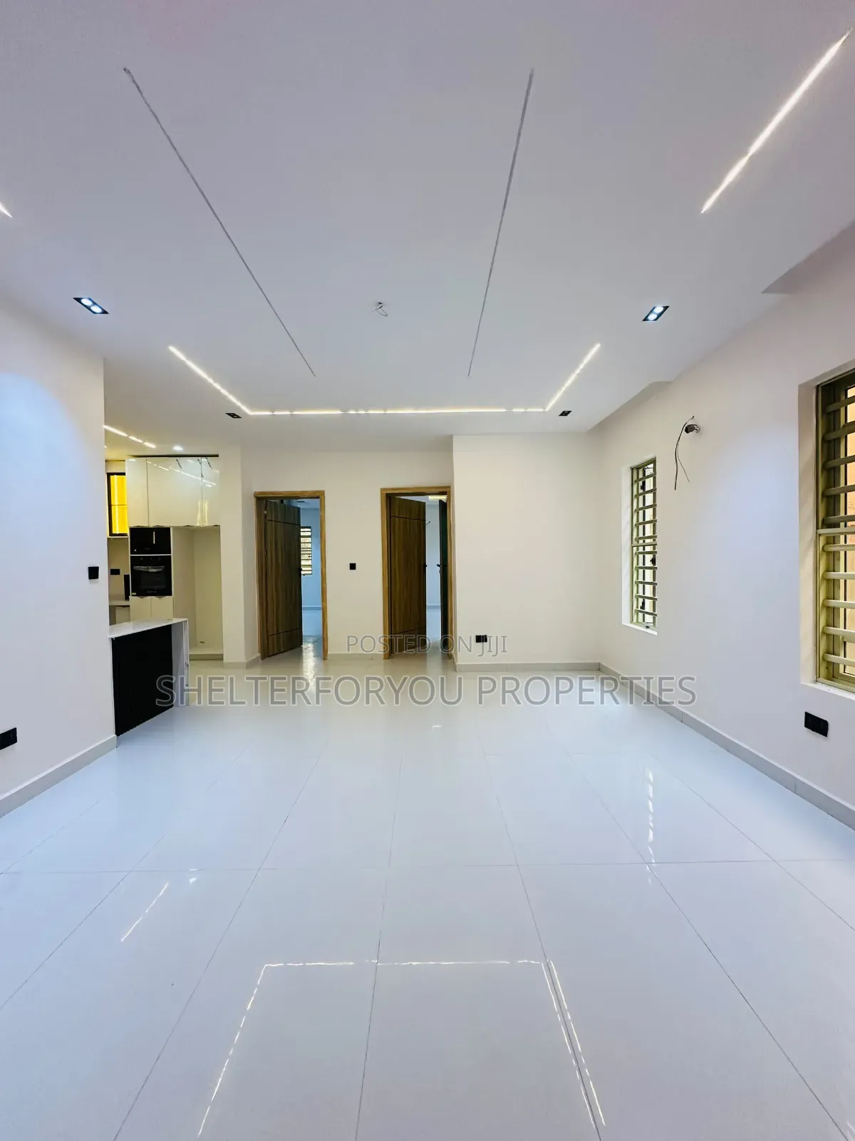 2bdrm Apartment in Lekki Expressway for sale