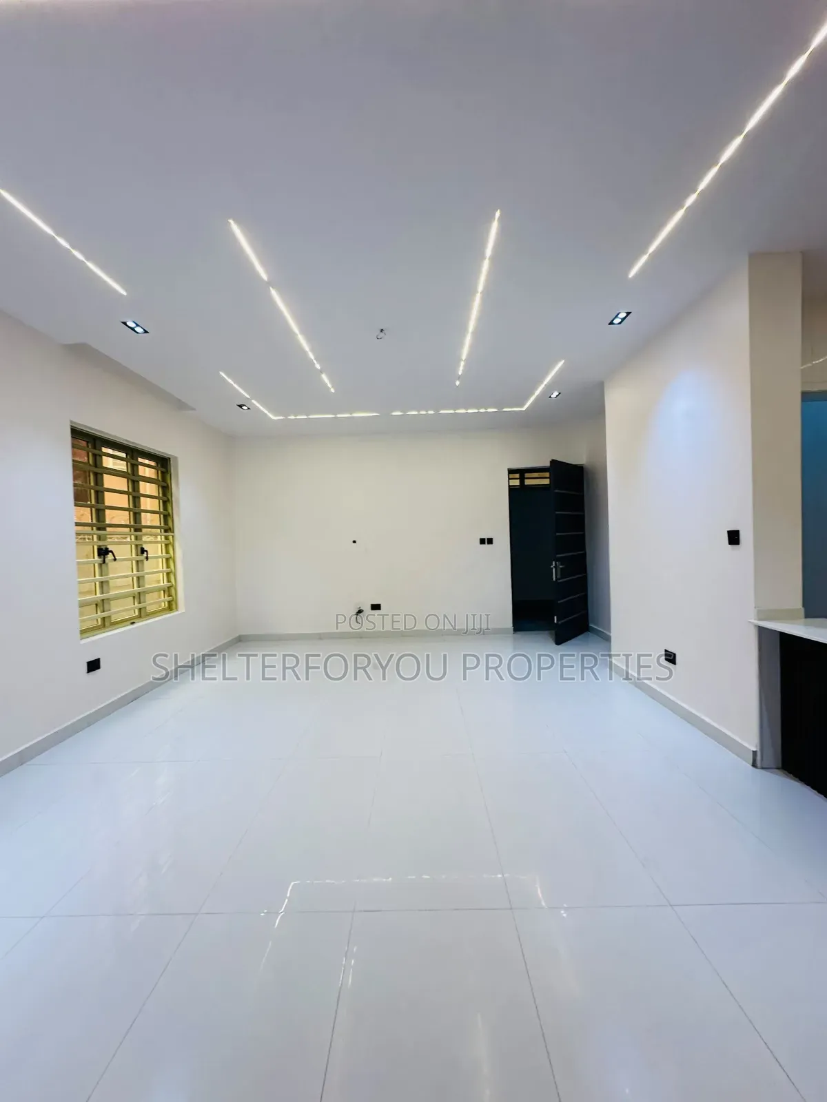 2bdrm Apartment in Lekki Expressway for sale