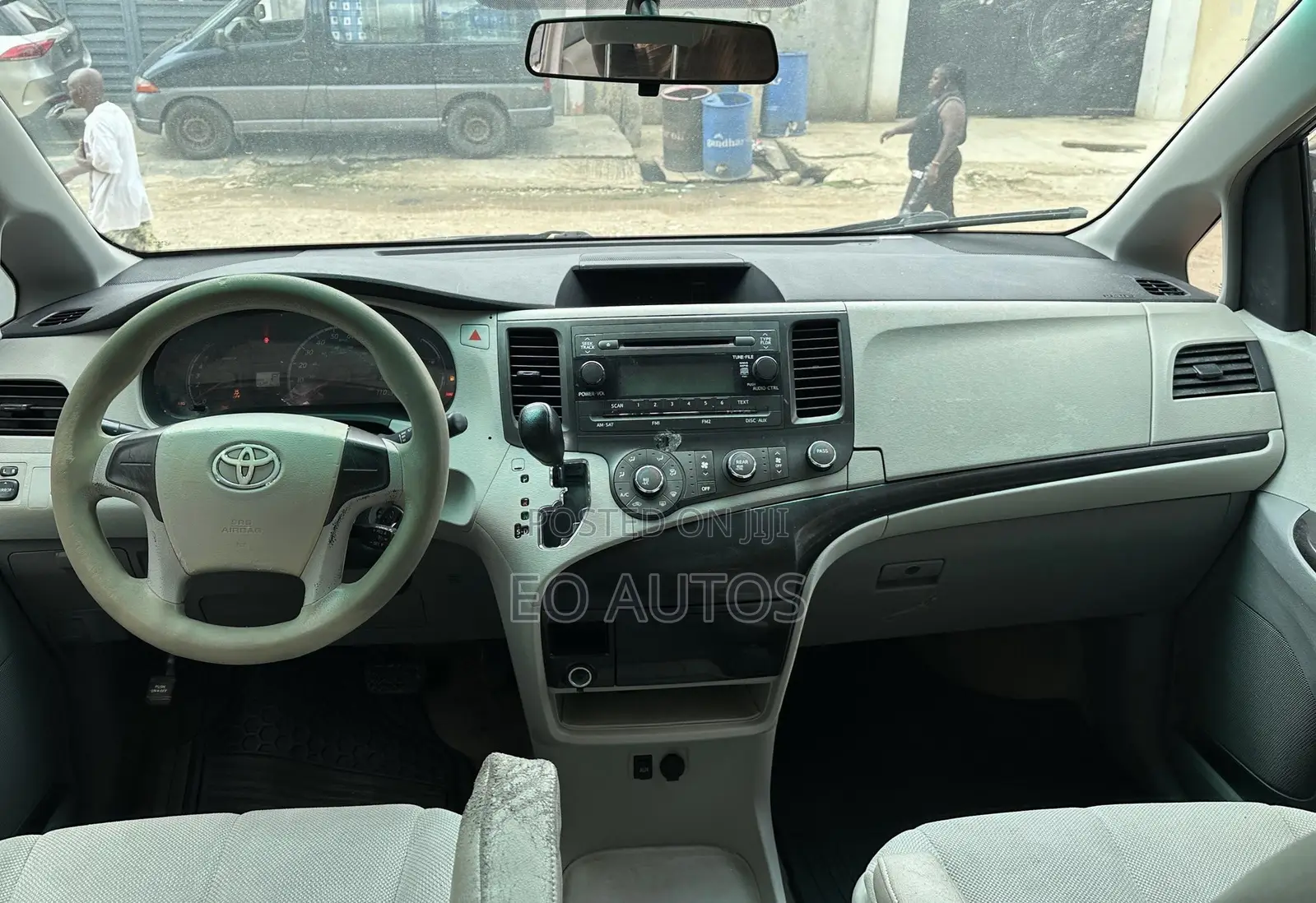Toyota Sienna 2013 White