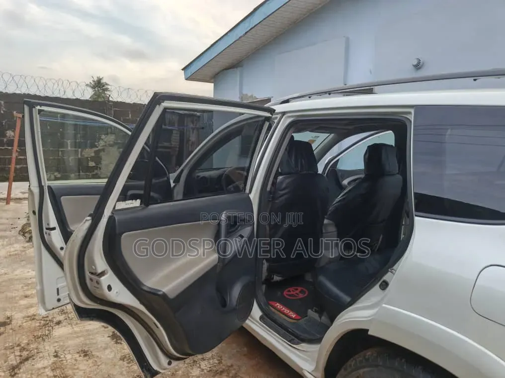 Toyota RAV4 3.5 Limited 4x4 2010 Off white