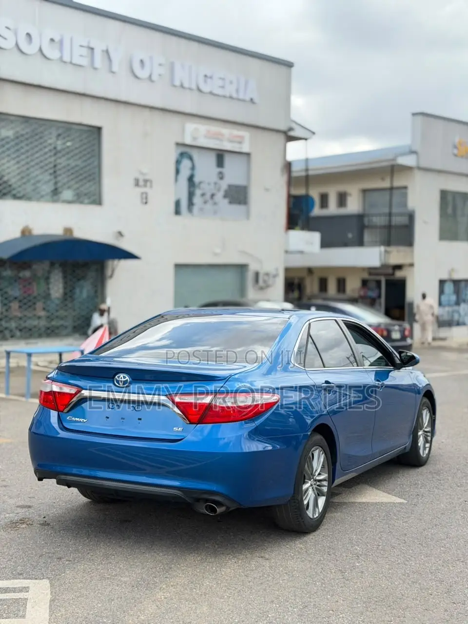 Toyota Camry SE 4dr Sedan (2.5L 4cyl 6A) 2017 Blue