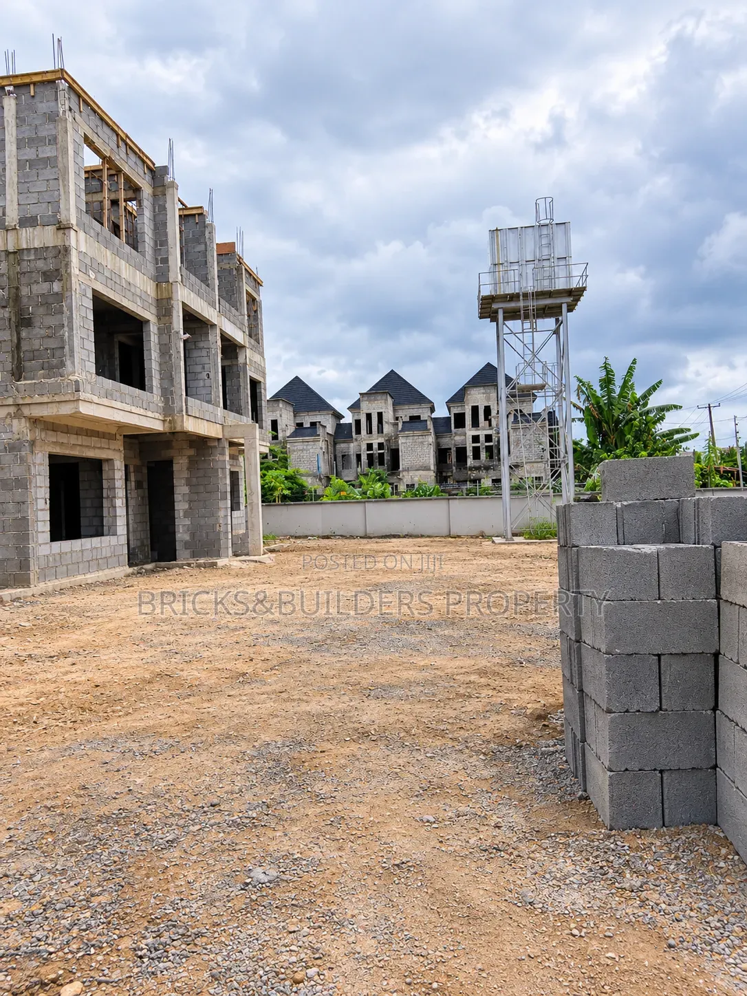 5bdrm Duplex in Kado for Sale