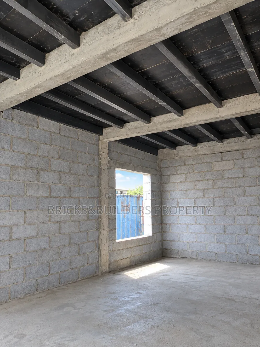 5bdrm Duplex in Kado for Sale
