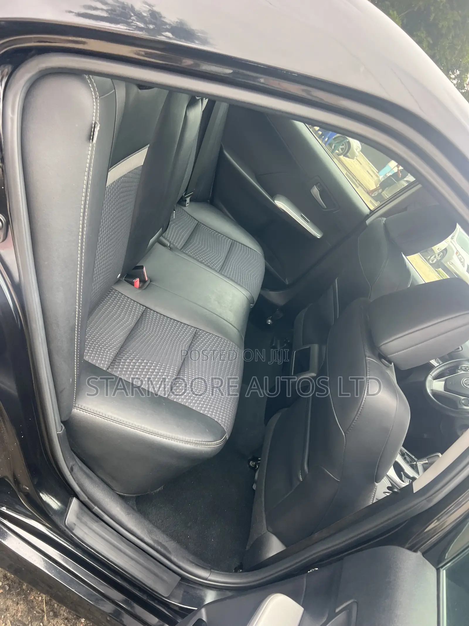 Toyota Camry LE 4dr Sedan (2.5L 4cyl 6A) 2014 Black