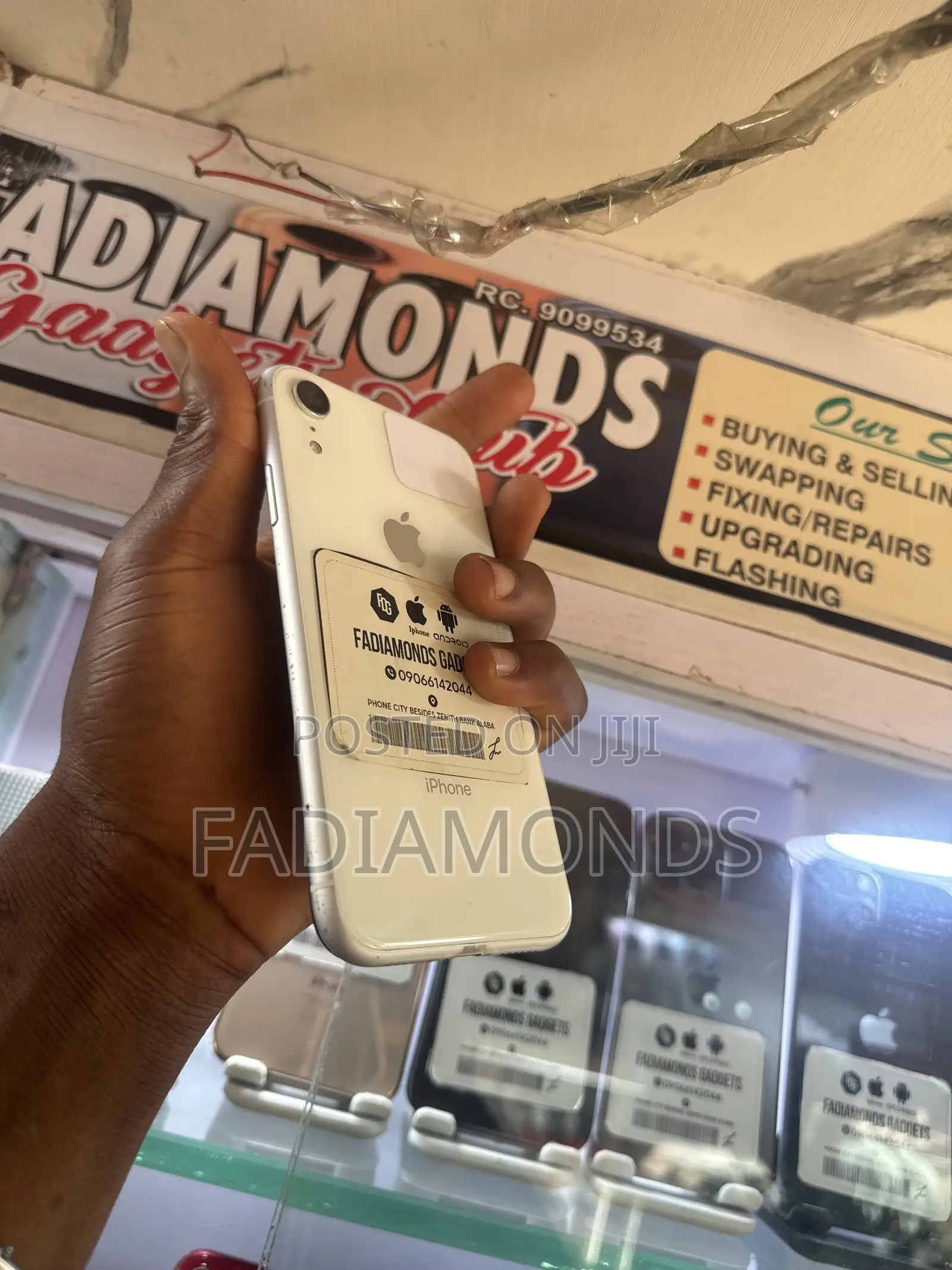 Apple iPhone XR 128 GB White