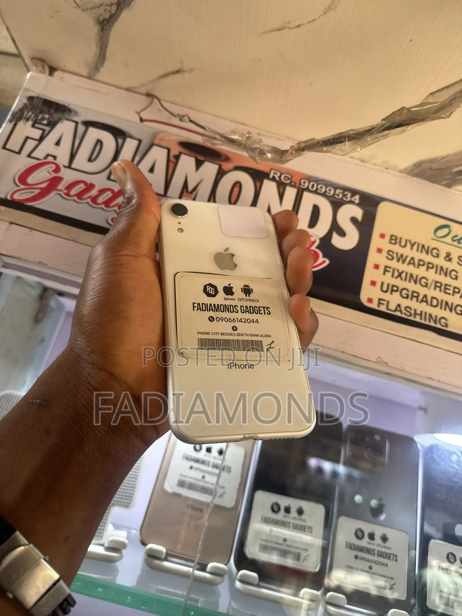 Apple iPhone XR 128 GB White