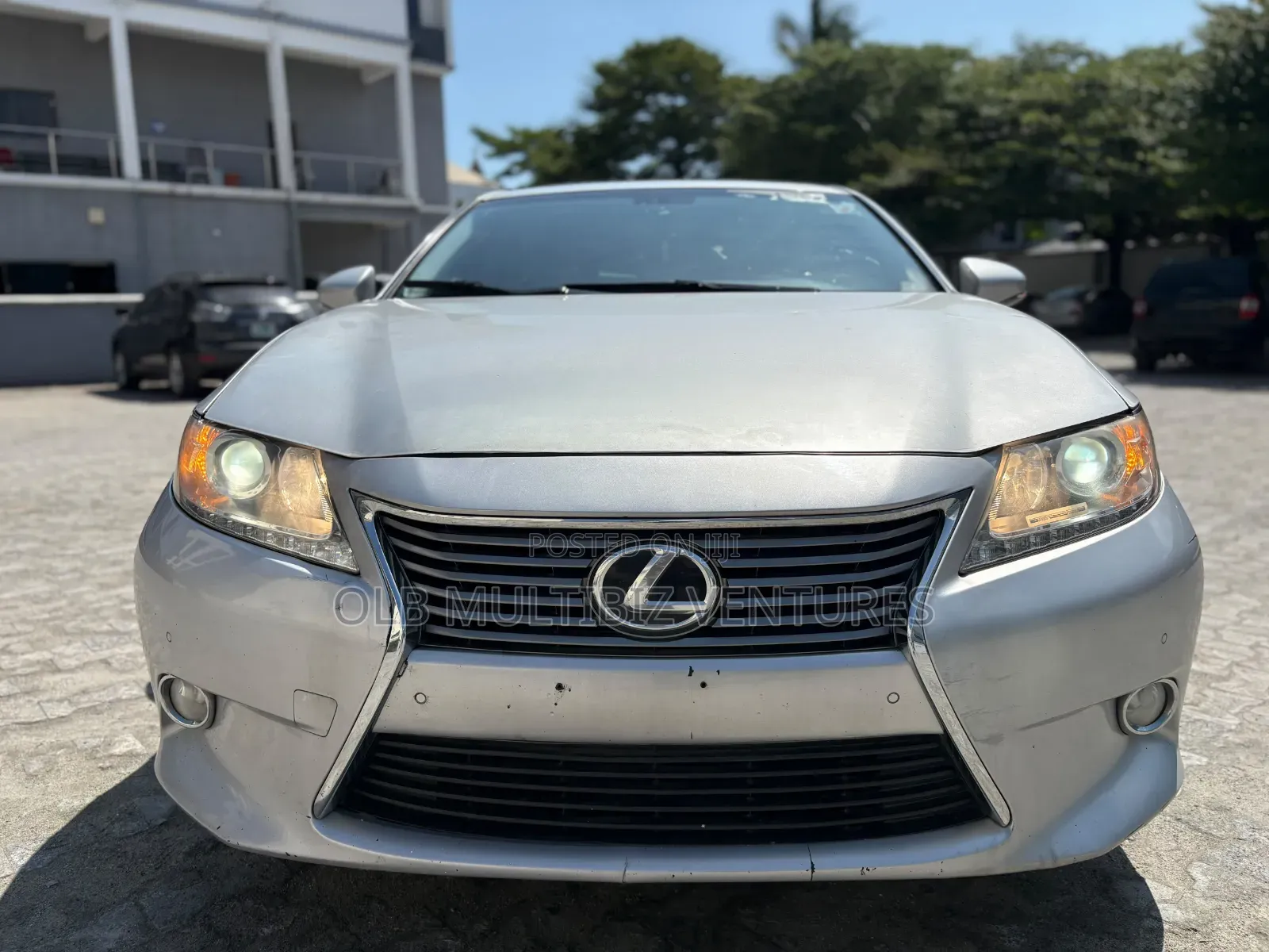 Lexus ES 2015 Silver