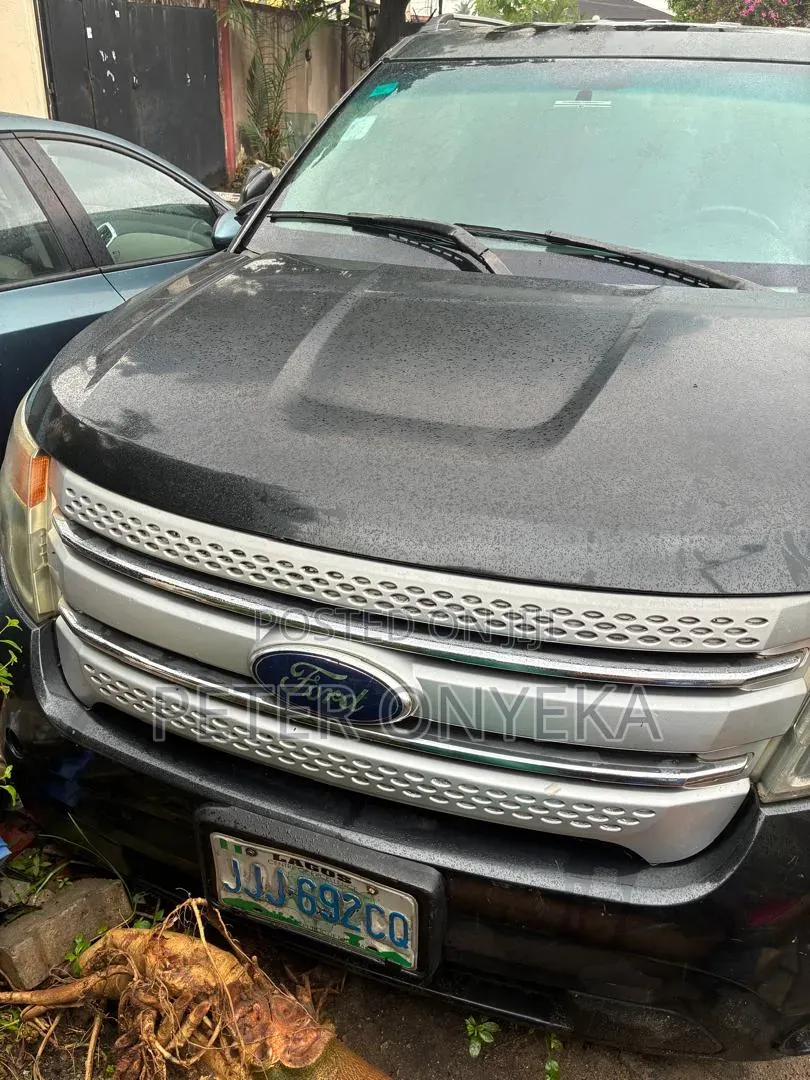 Ford Explorer 2013 Black