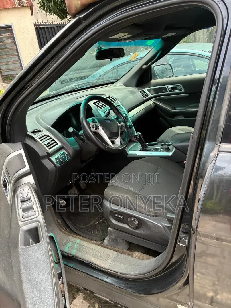 Ford Explorer 2013 Black