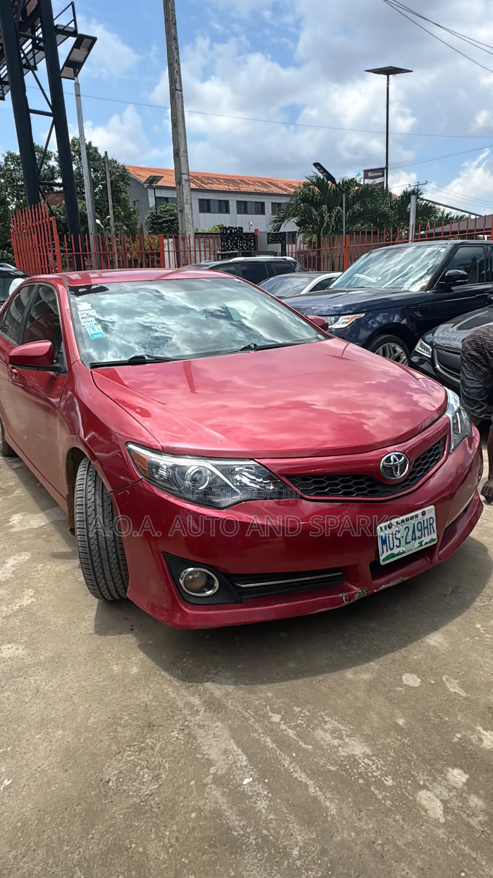 Toyota Camry SE 4dr Sedan (2.5L 4cyl 6A) 2012 Red
