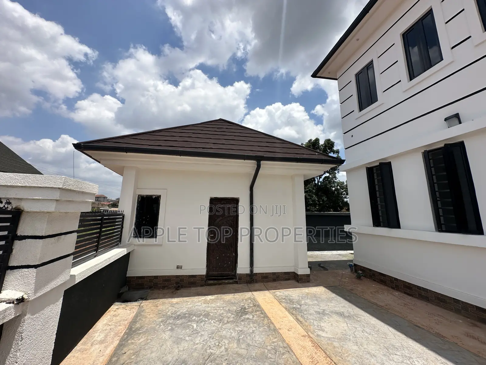 6bdrm Duplex in Heliu Estate, Enugu for sale
