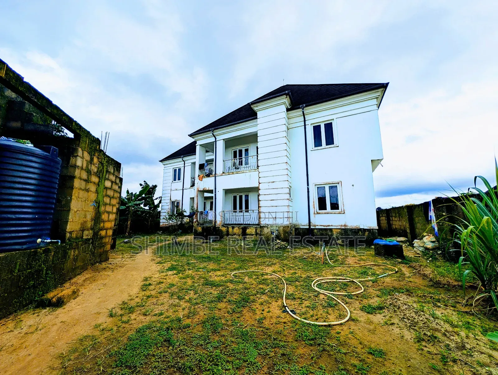 6bdrm Block of Flats in Shelter Afrique, Uyo for sale