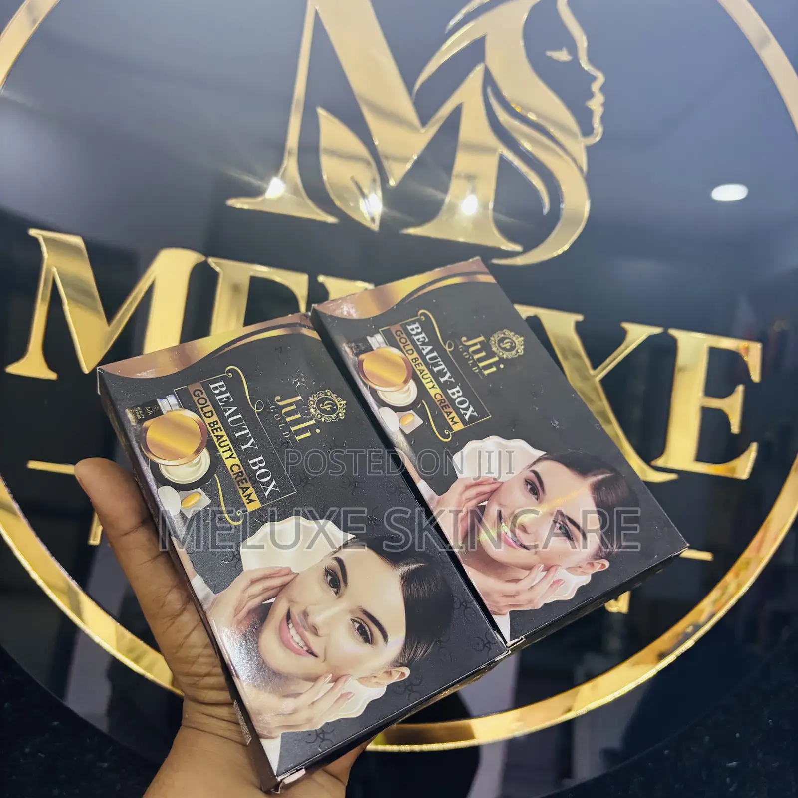 Juli Gold Beauty Box Cream