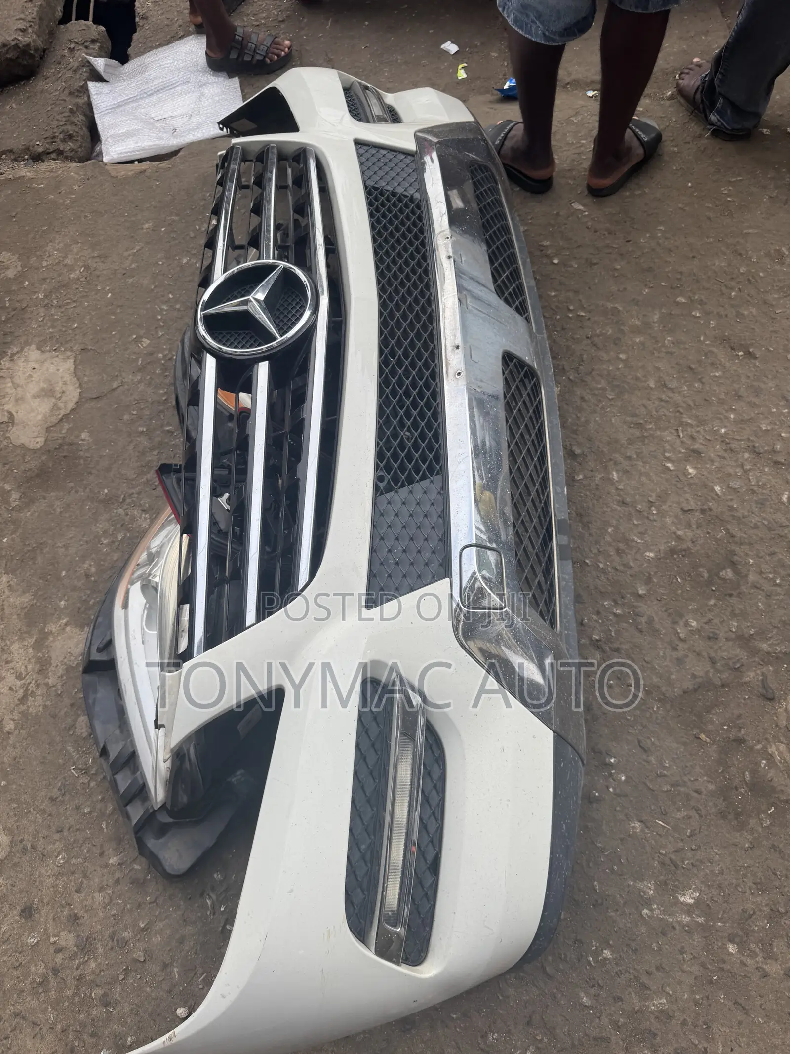 Front Bumper Mercedes Benz ML350