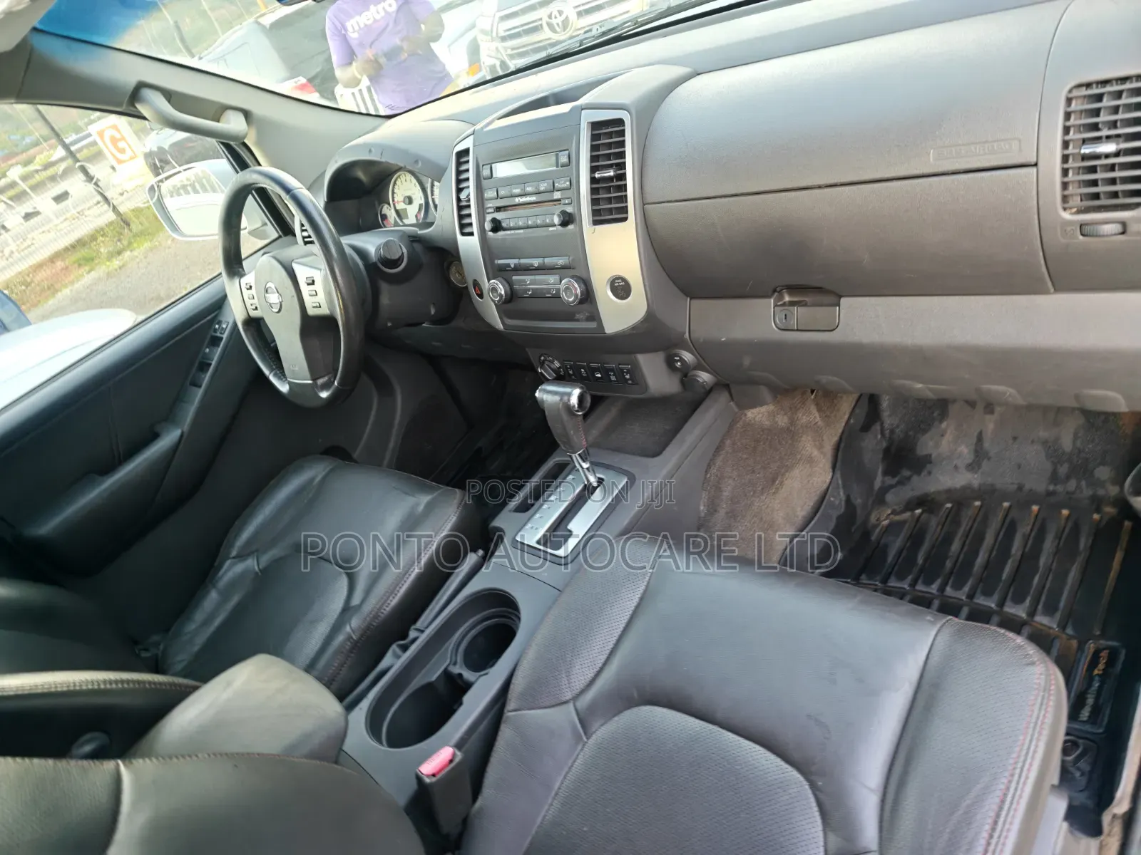 Nissan Frontier PRO-4X 4dr Crew Cab 4WD 5.0 ft. SB (4.0L 6cyl 6M) 2014