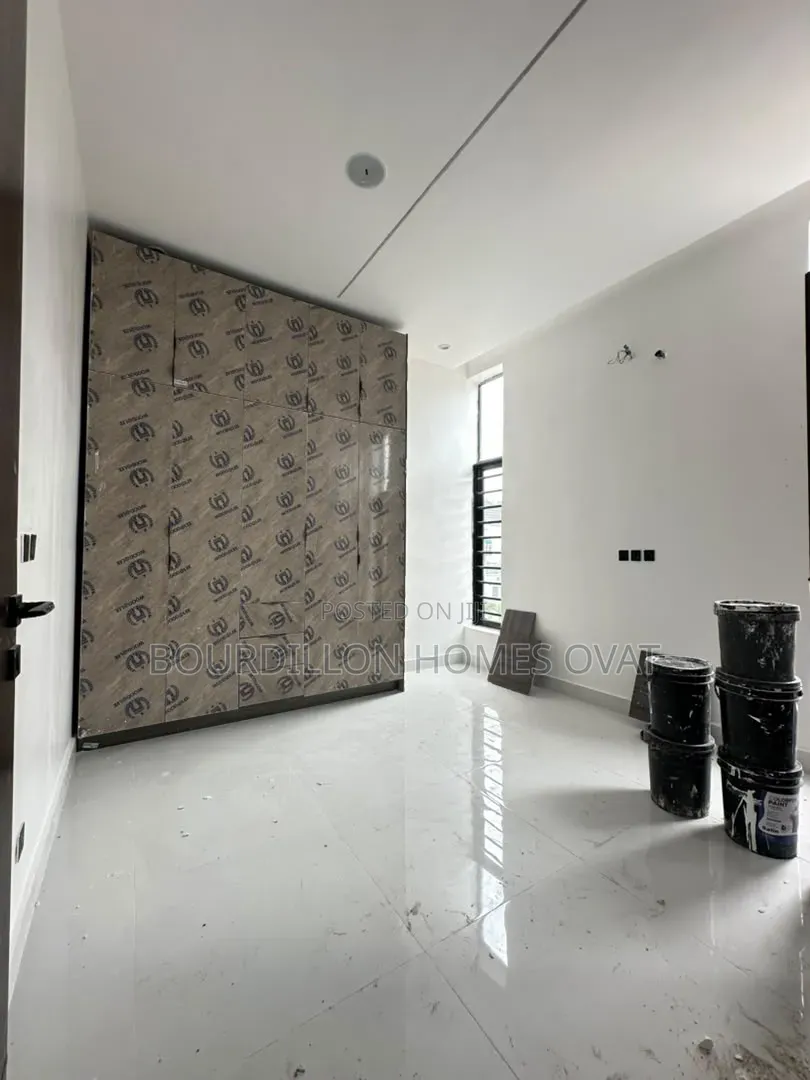 4bdrm Duplex in Orchid Lekki Lagos for sale
