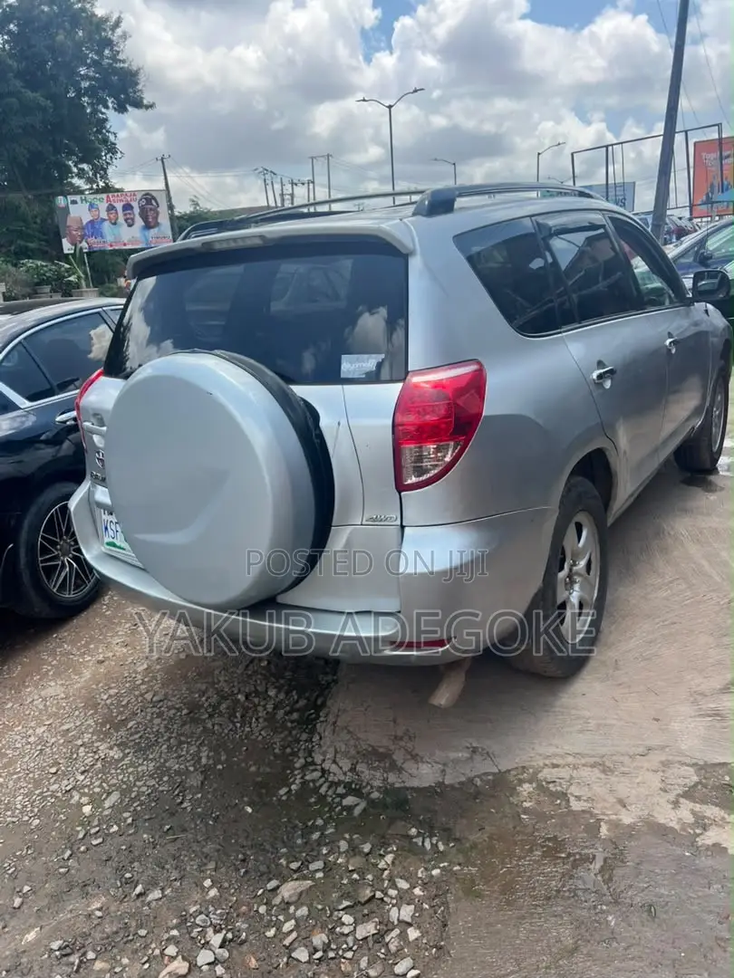 Toyota RAV4 2007 Silver