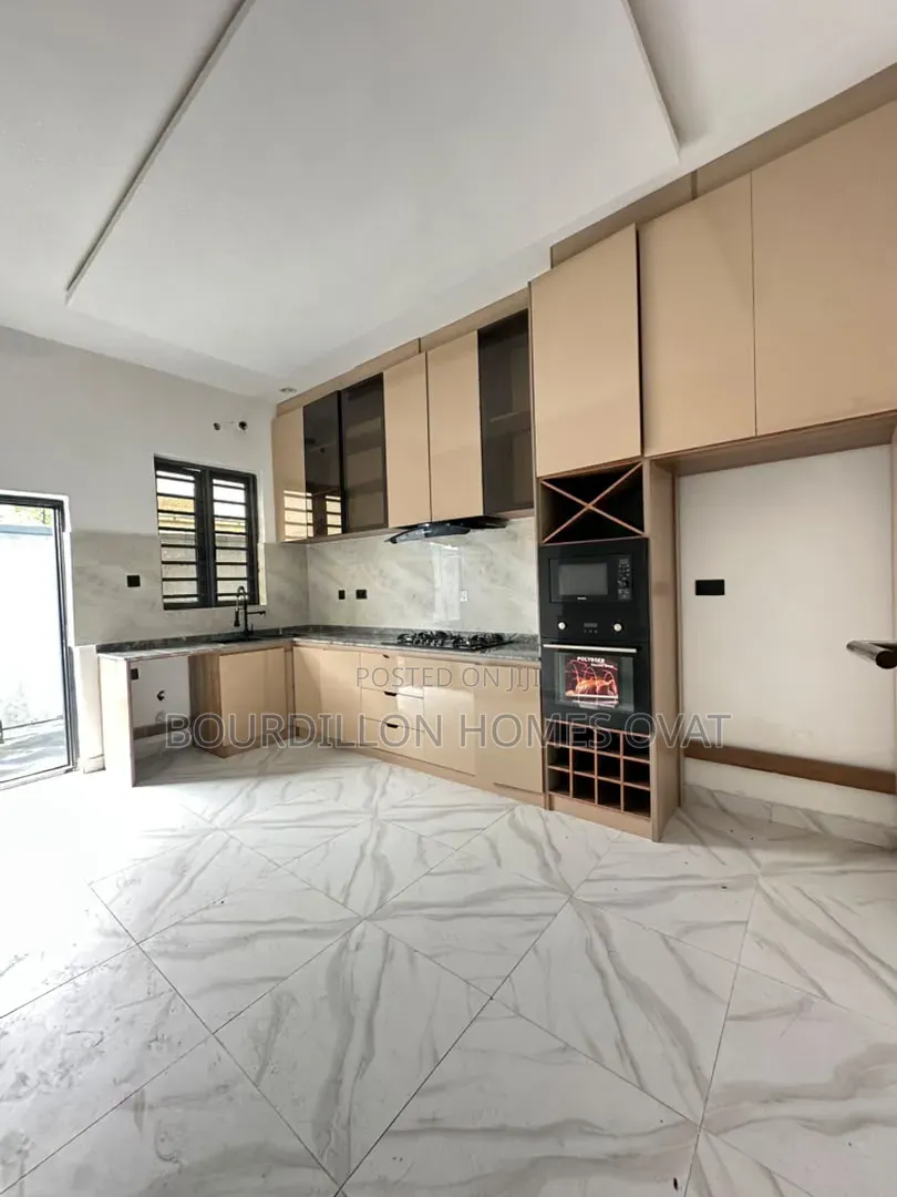 4bdrm Duplex in Abraham Adesanya for sale