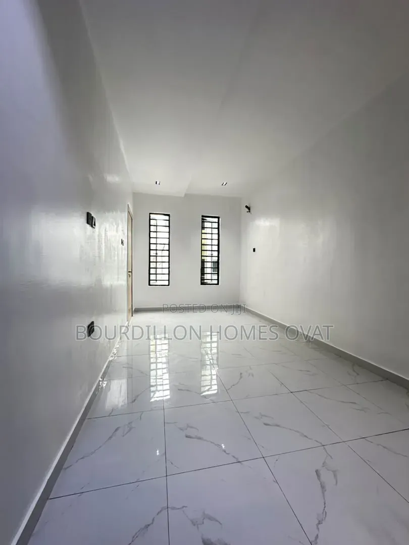 4bdrm Duplex in Ajah Lagos for sale