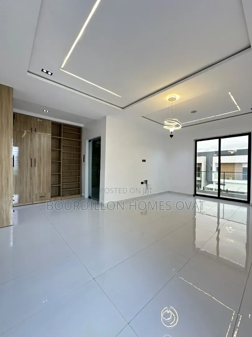 4bdrm Duplex in Ajah Lagos for sale