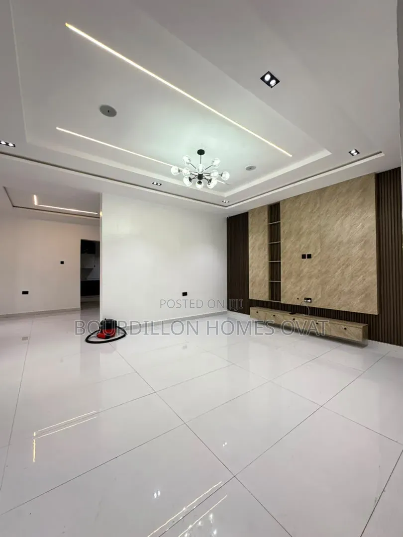 4bdrm Duplex in Ajah Lagos for sale