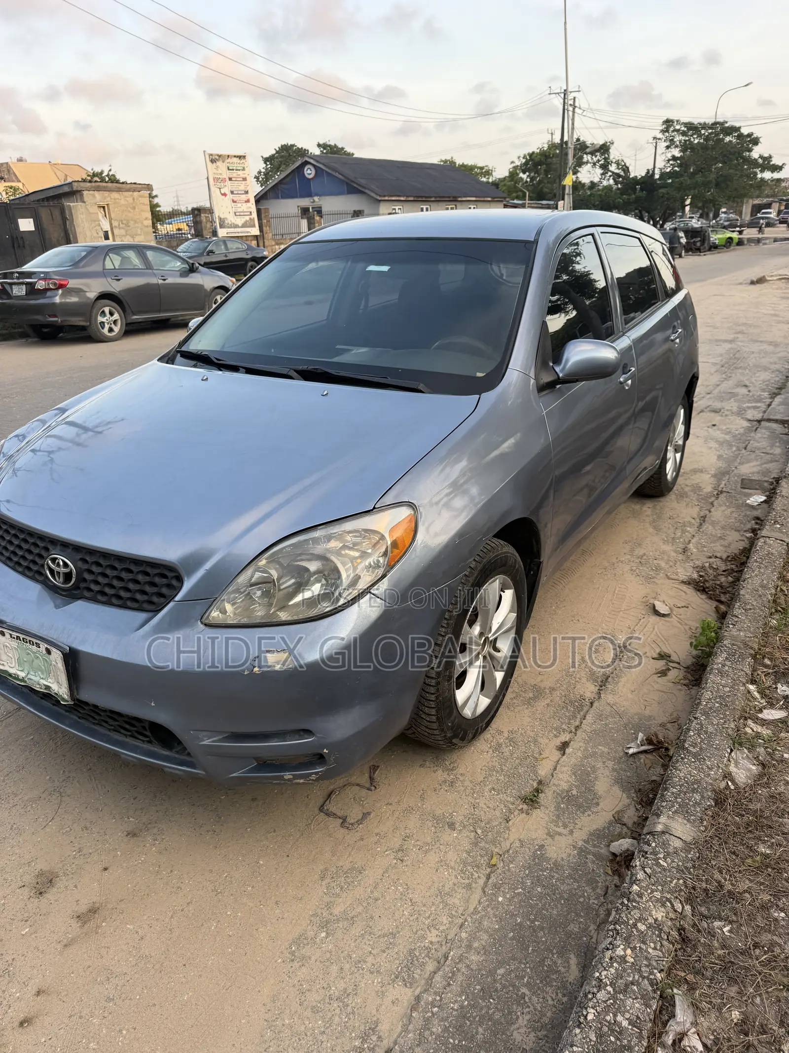 Toyota Matrix Standard FWD (1.8L 4cyl 5M) 2004 Blue