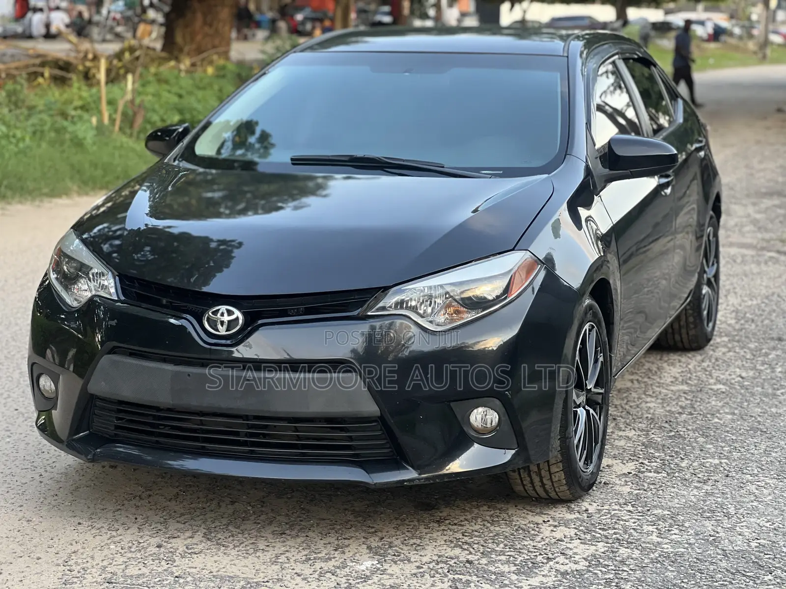 Toyota Corolla LE 4dr Sedan (1.8L 4cyl CVT) 2016 Black