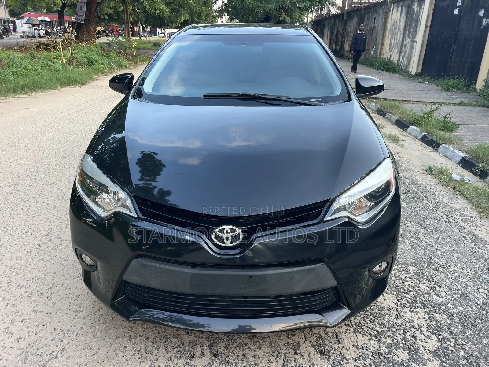 Toyota Corolla LE 4dr Sedan (1.8L 4cyl CVT) 2016 Black