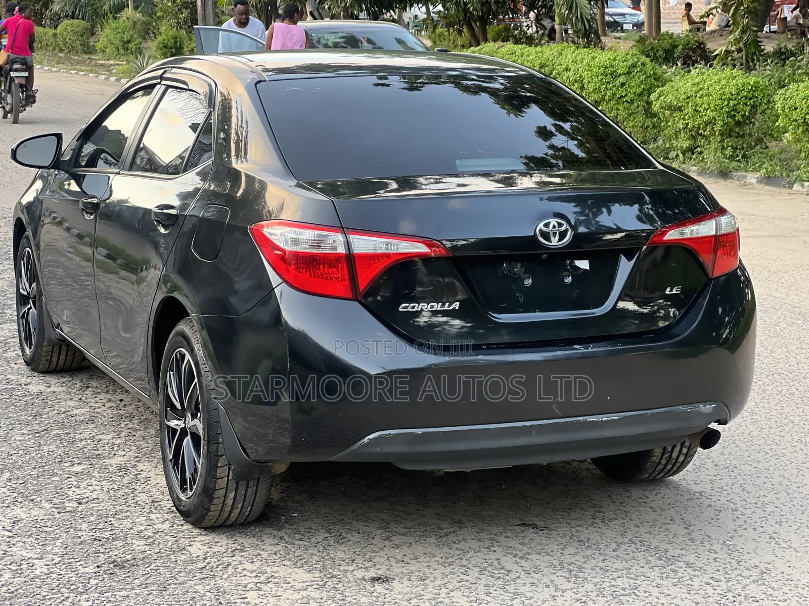 Toyota Corolla LE 4dr Sedan (1.8L 4cyl CVT) 2016 Black