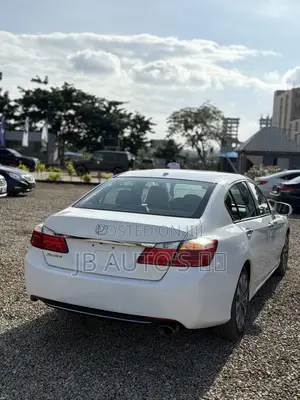 Honda Accord EX-L 4dr Sedan (2.4L 4cyl CVT) 2014 White