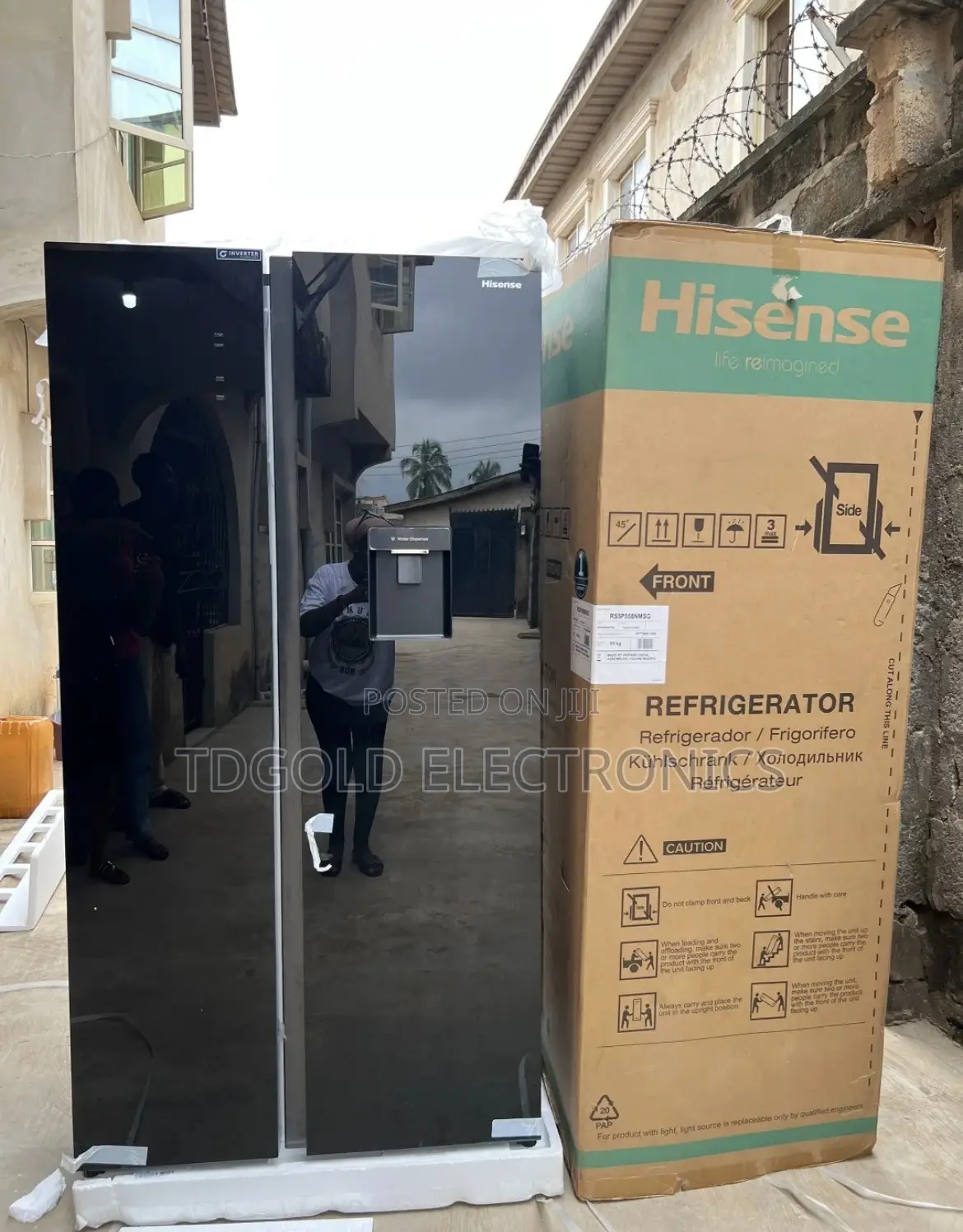 Hisense Side-by-Side Glass Refrigerator 