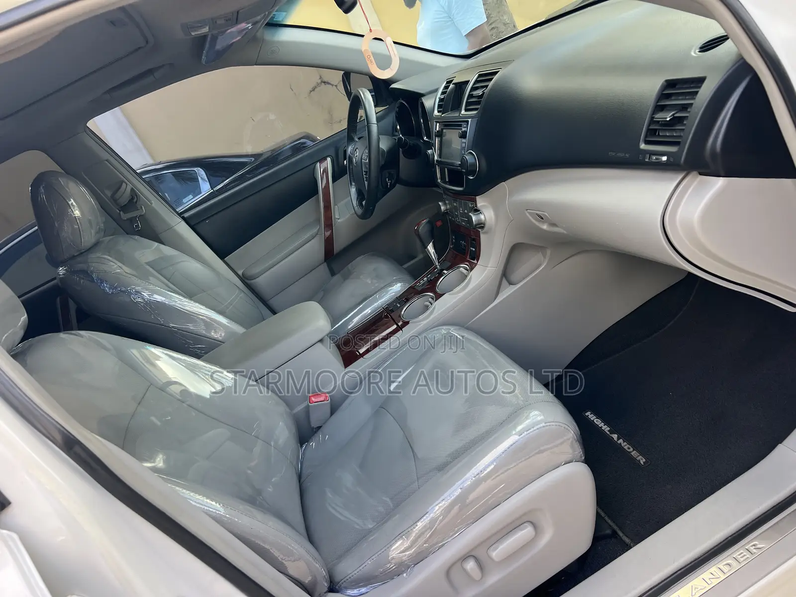 Toyota Highlander Limited 3.5l 4WD 2013 White