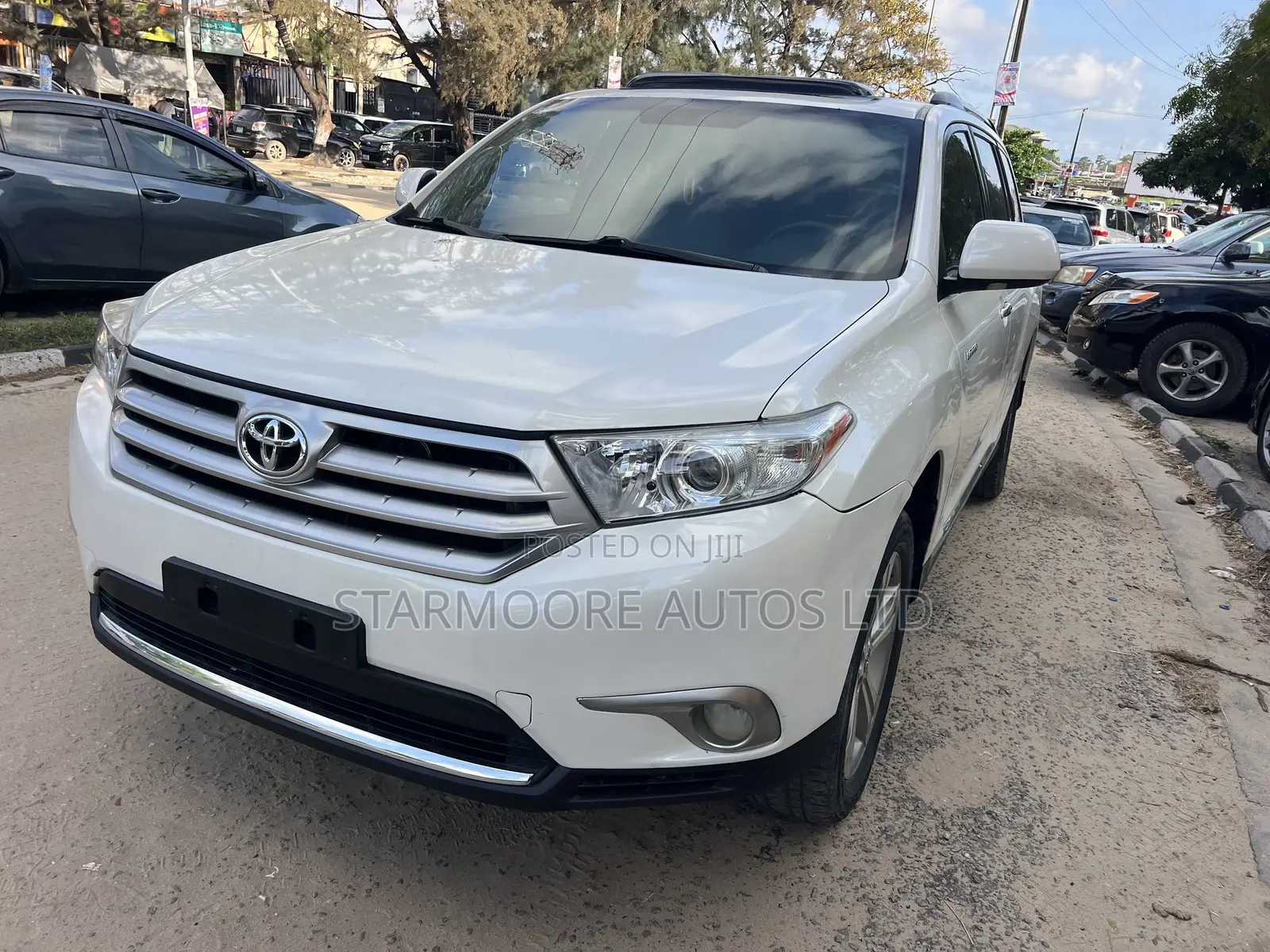 Toyota Highlander Limited 3.5l 4WD 2013 White