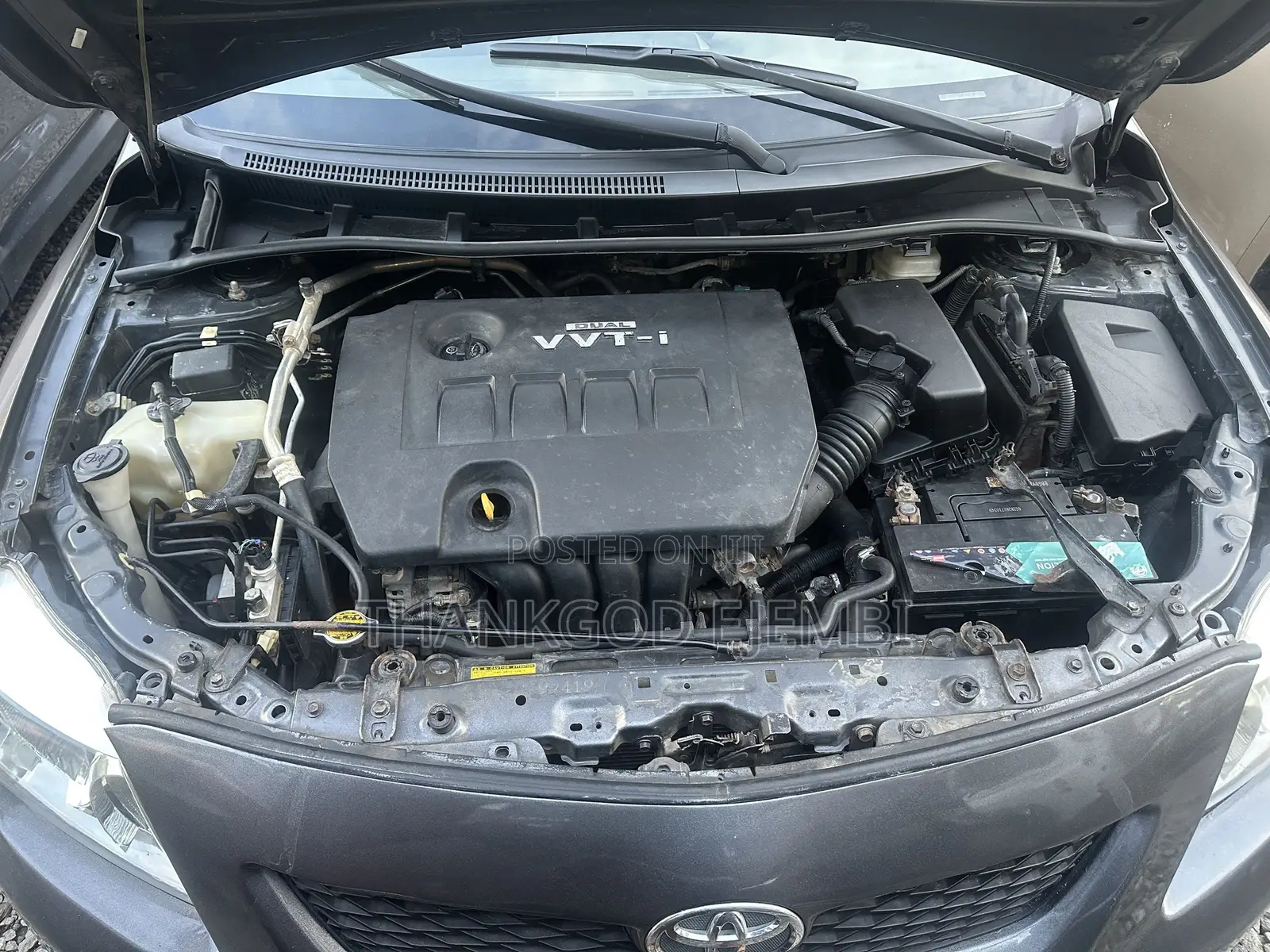 Toyota Corolla LE 4dr Sedan (1.8L 4cyl 4A) 2010 Gray