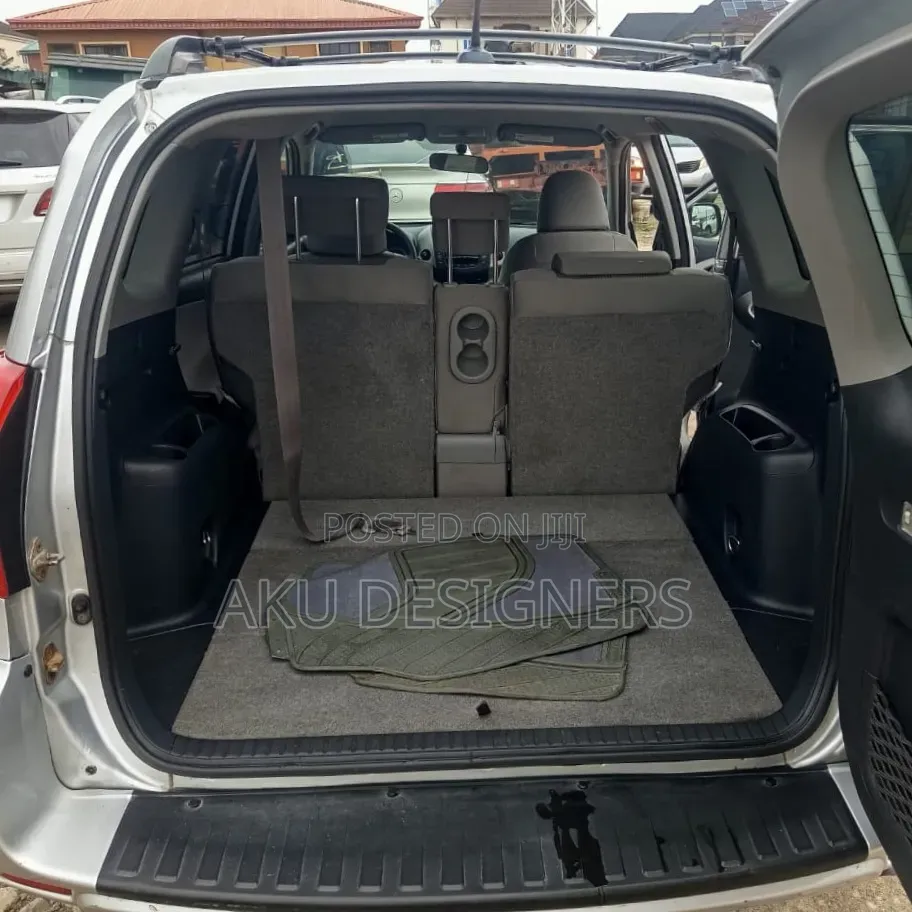 Toyota RAV4 4x4 2009 Silver