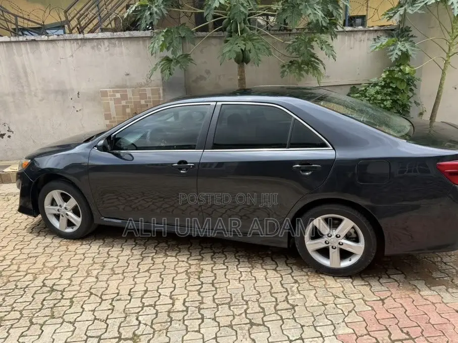 Toyota Camry 2013 Black